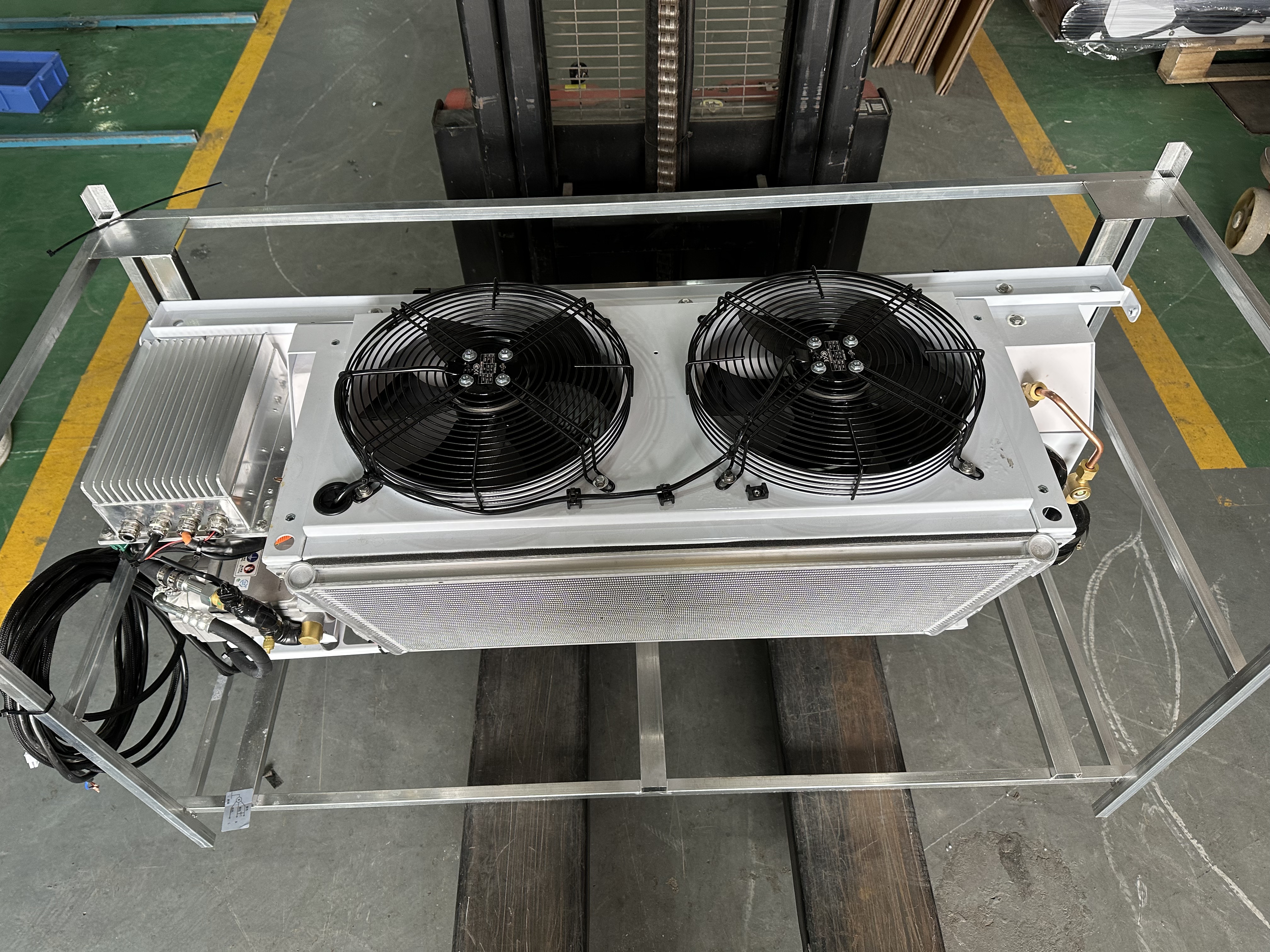 Small Mobile Trailer Refrigeration Units SC356 AD